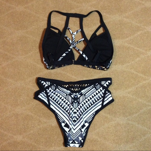 Ashley Graham X S4A NWOT Roaring Bikini Set, 4 - Picture 6 of 9